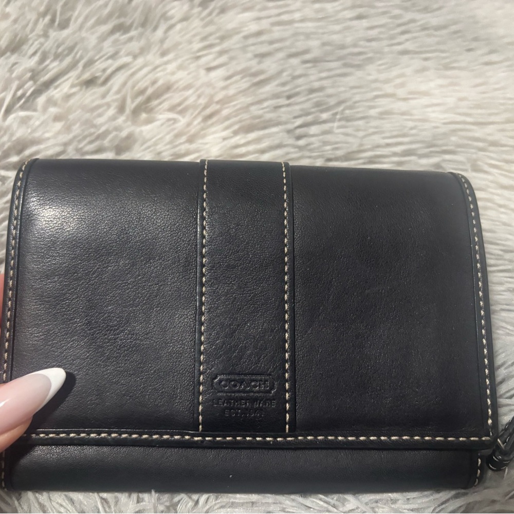 Coach Black Leather Compact Wallet with Contrast Stitching Perfect Condition